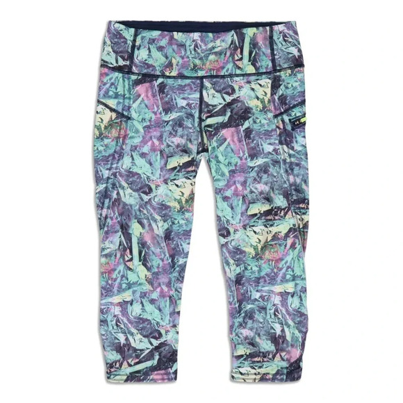 Lululemon run inspire crop II full on luxtreme iridescent multi sz 8 - Picture 1 of 9